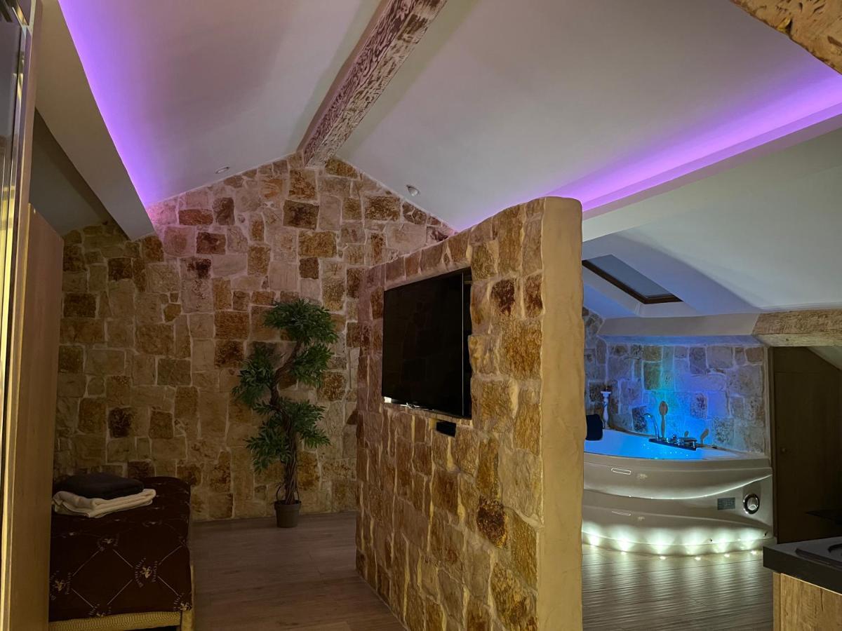 Love Room Jacuzzi Croisette 戛纳 外观 照片