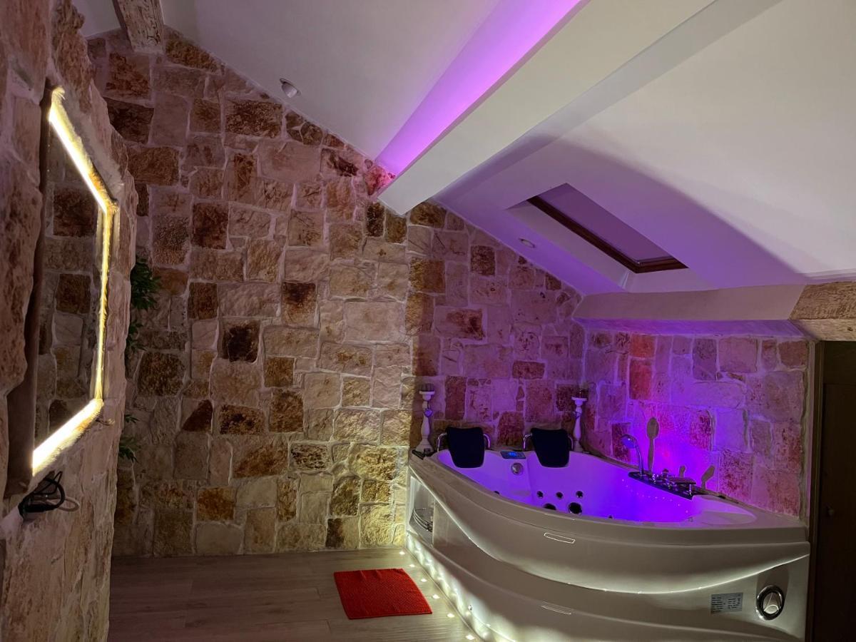 Love Room Jacuzzi Croisette 戛纳 外观 照片
