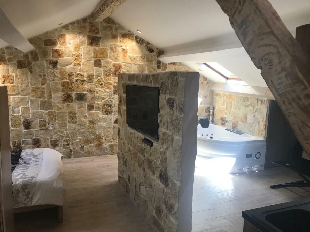 Love Room Jacuzzi Croisette 戛纳 外观 照片