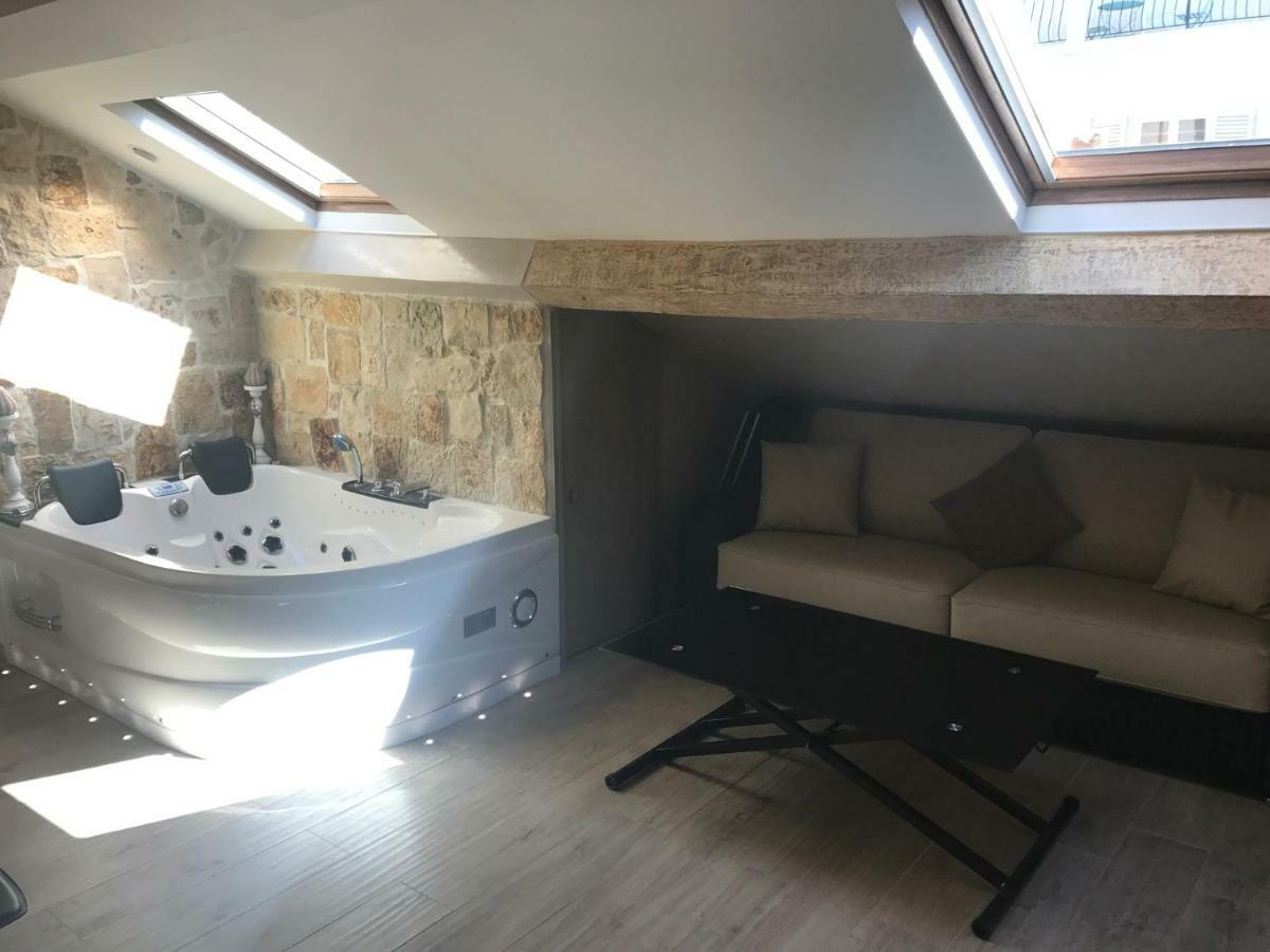 Love Room Jacuzzi Croisette 戛纳 外观 照片