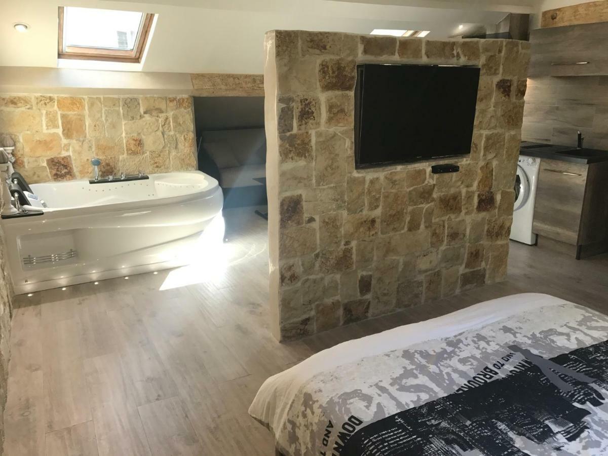 Love Room Jacuzzi Croisette 戛纳 外观 照片